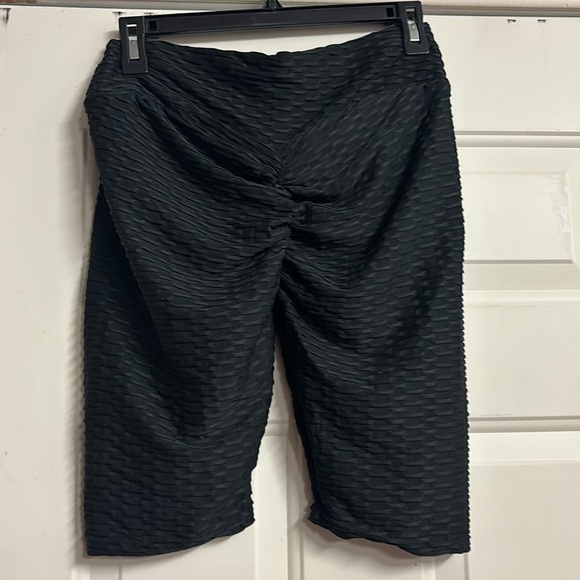 Butt-Lifting Biker Shorts XL - Picture 1 of 5